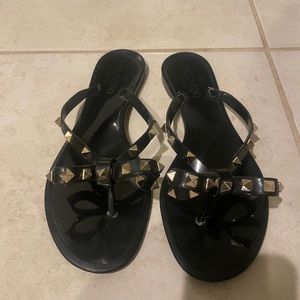 Valentino rubber rockstud sandals 40